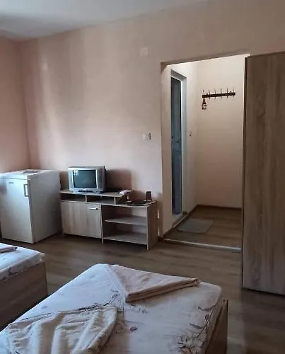 Proynovi Guest house Kalofer